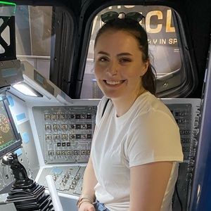 Meet your Posher, Isabel